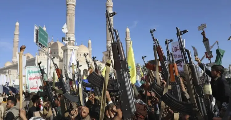 houthi-supporters-machine-guns-anti-us-israel-ra-mtsn3koruv1gbh6-20260908182850.jpg
